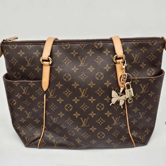 Authentic Louis Vuitton Lock & Key with unbranded Bagcharm, Keycharm, Keychain - Picture 7 of 7